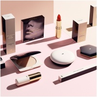 H&M изненадва почитателките си с нова козметична линия